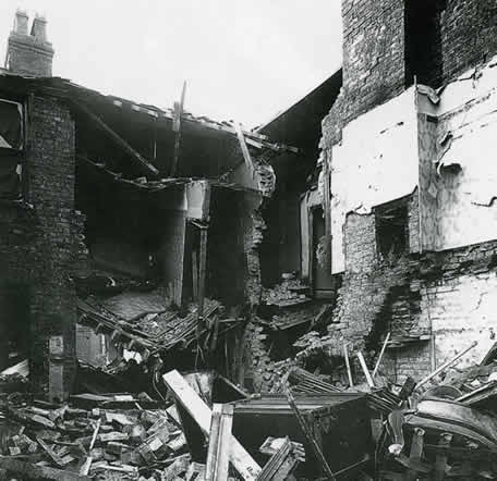 Bootle Buildings bombed during WW2 / 010.jpg